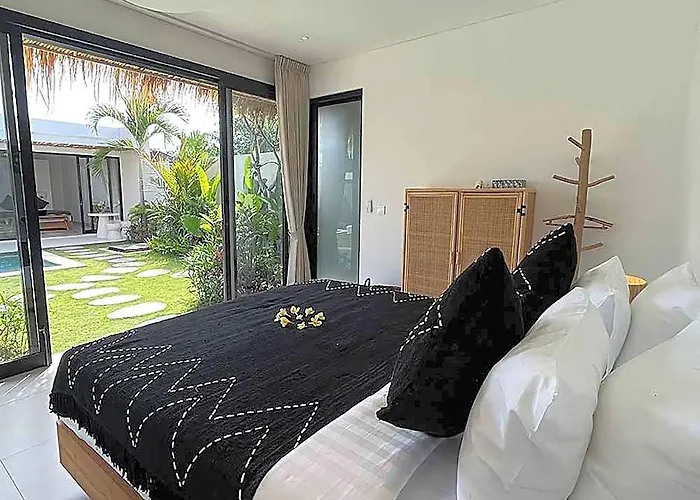 ホテル Palm By Optimum - 10 Min From Seminyak & Canggu バリ島