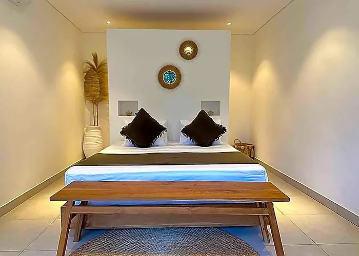 ホテル Palm By Optimum - 10 Min From Seminyak & Canggu バリ島